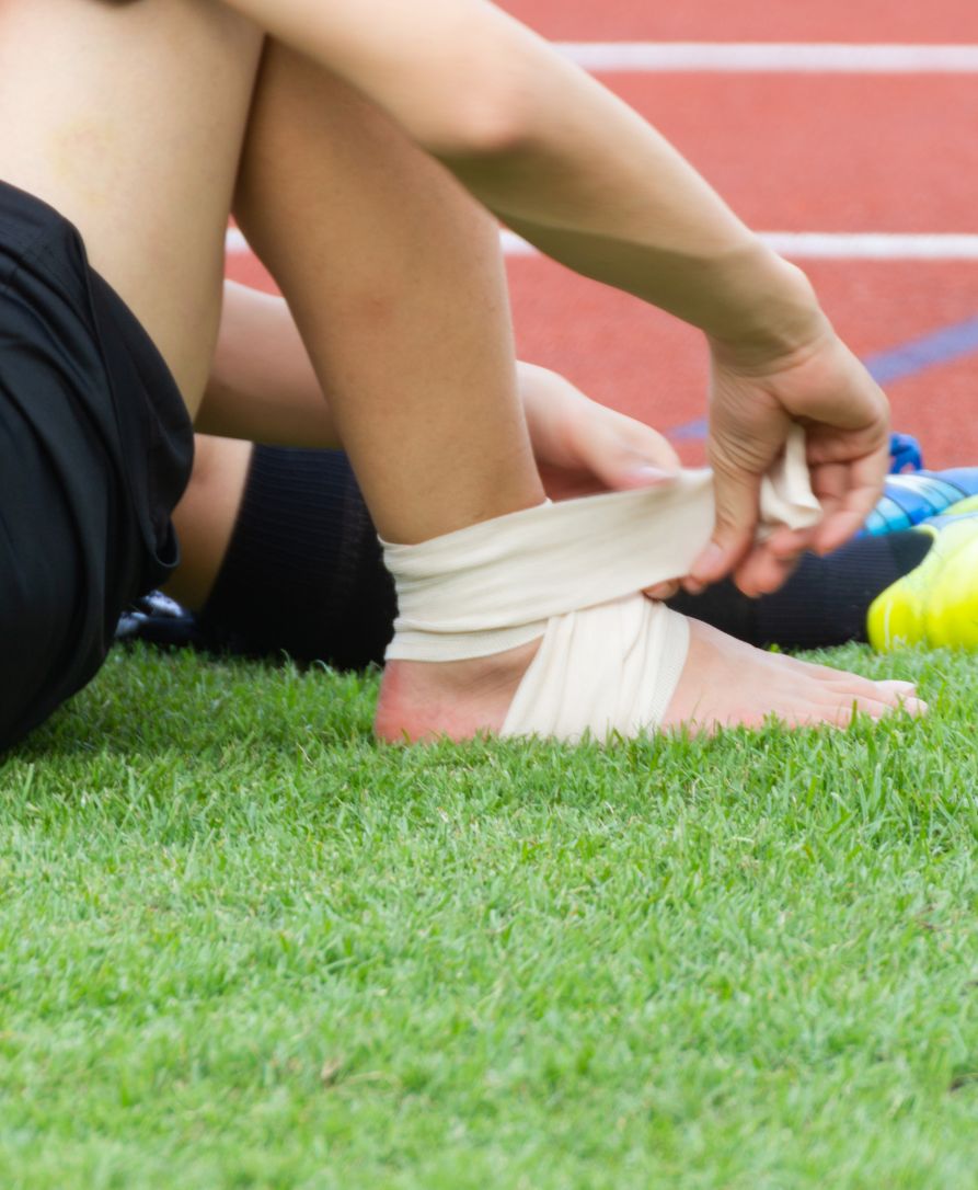 Male athlete training and maintaining peak performance with chiropractic care for injury prevention
